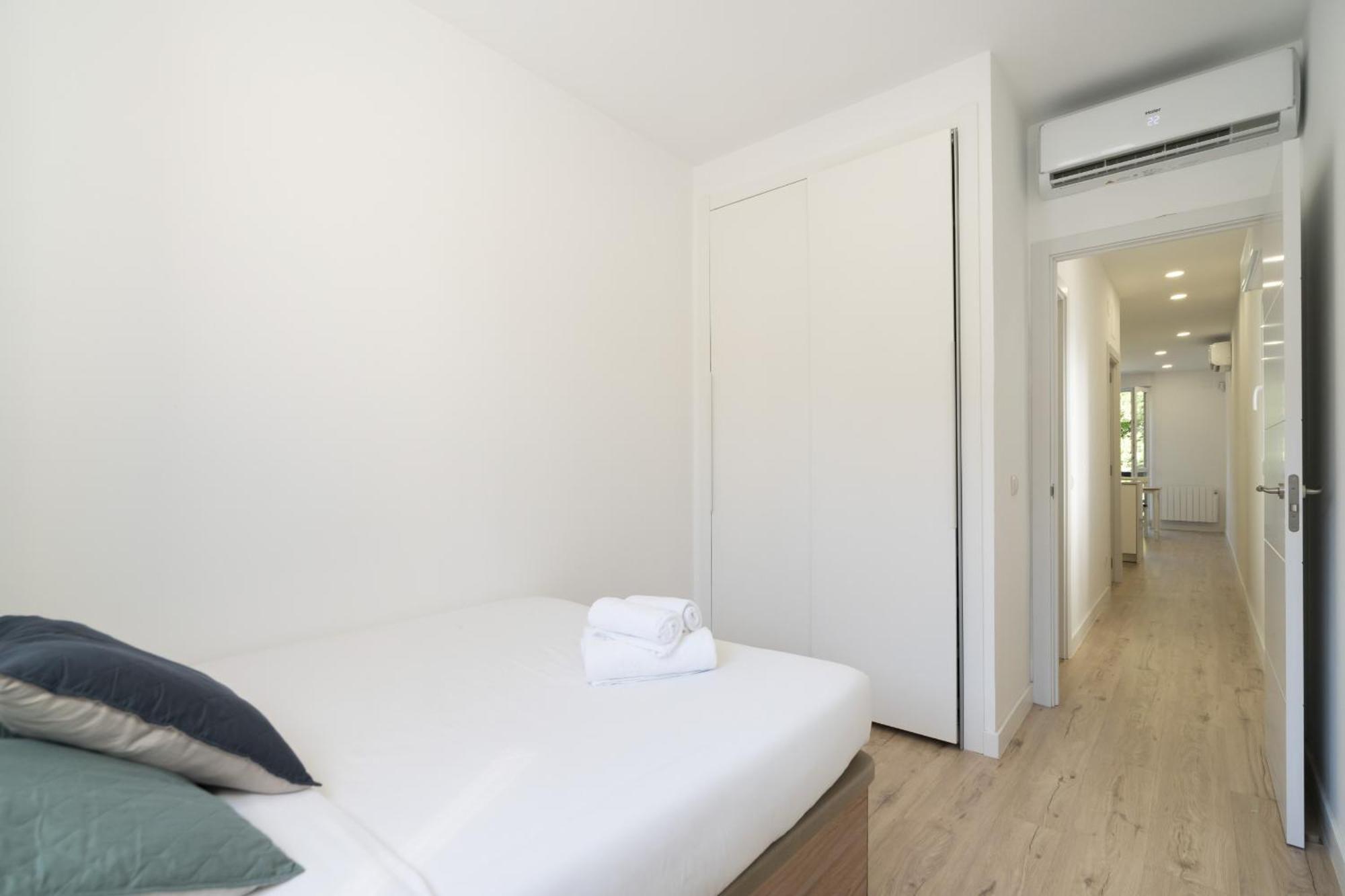 Apartamentos En La Avda De La Albufera Alquiler Temporal Madrid Exterior foto